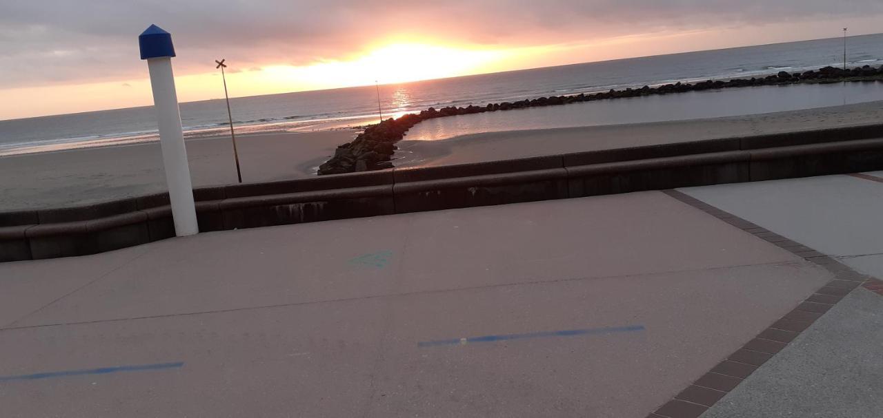 Studio 30 M2 Refait A Neuf Idealement Situe Centre Ville Et Plage Wimereux Luaran gambar
